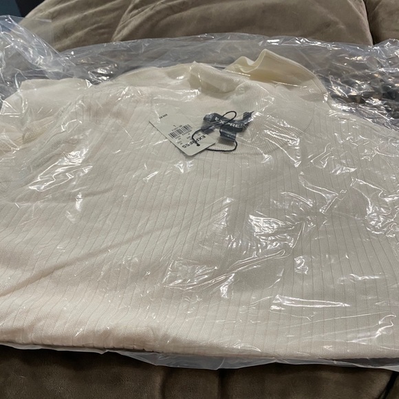 Express Fitted Ribbed Balloon Sleeve Sweater - Picture 3 of 3